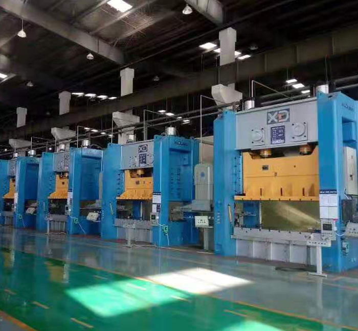  電視機自動化背板線